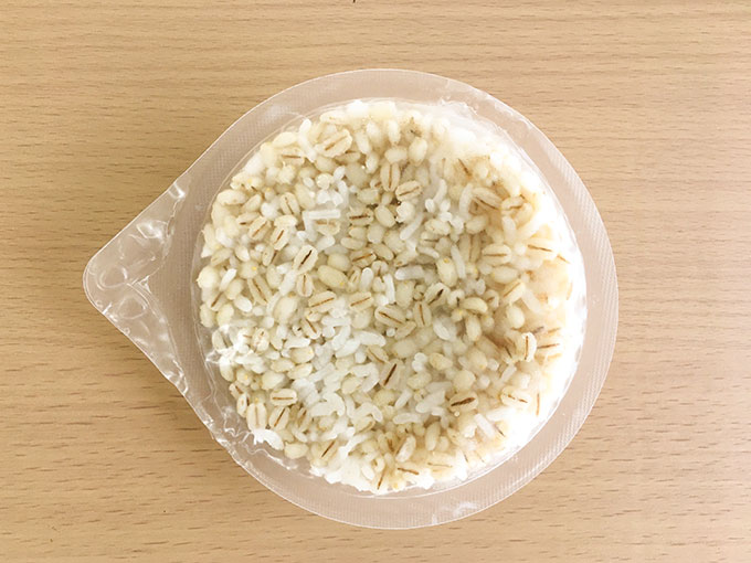 96円 【期間限定お試し価格】 越後製菓 黒米 玄米入り もち麦ごはん 120g×2個