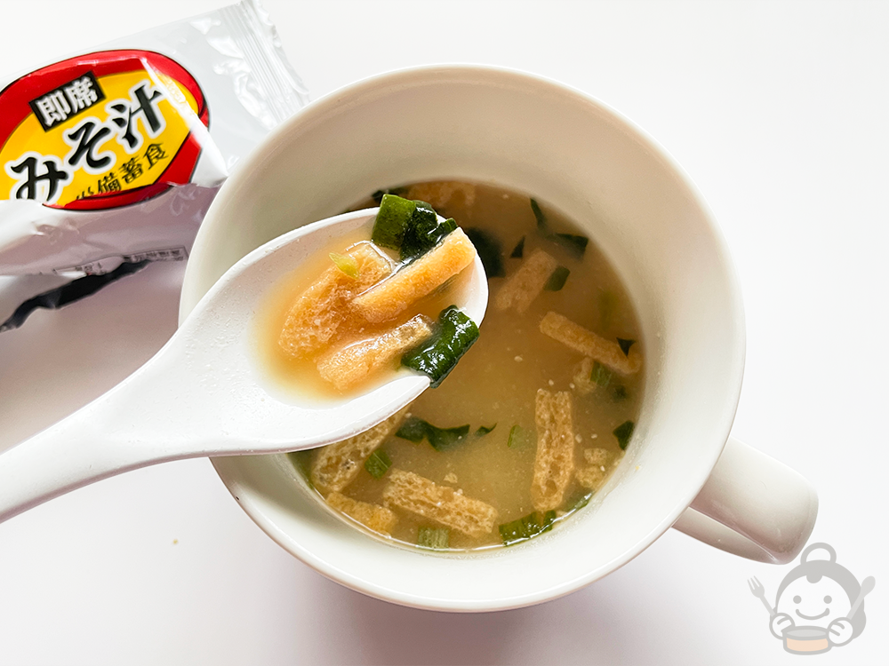 即席みそ汁のできあがり