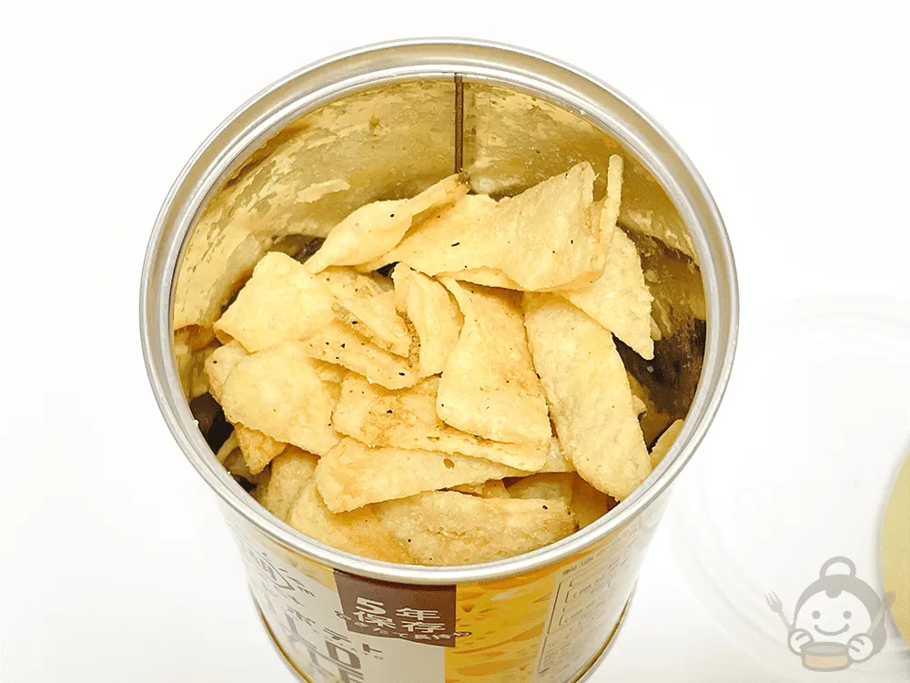 小池屋 LONG LIFE SNACK　　プライドポテト GOLD STYLEの缶を開封